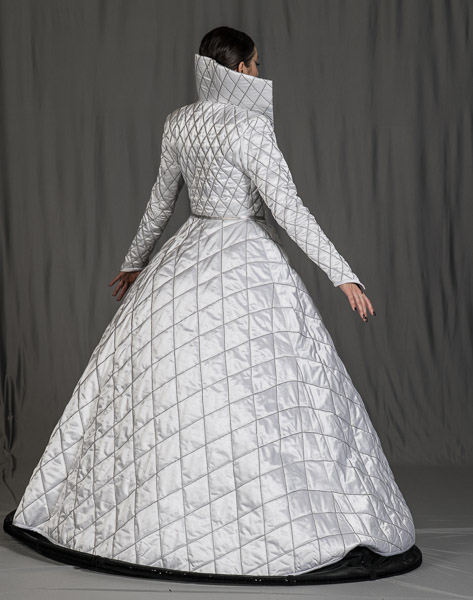 BLANCHE NEIGE ET LE MIROIR